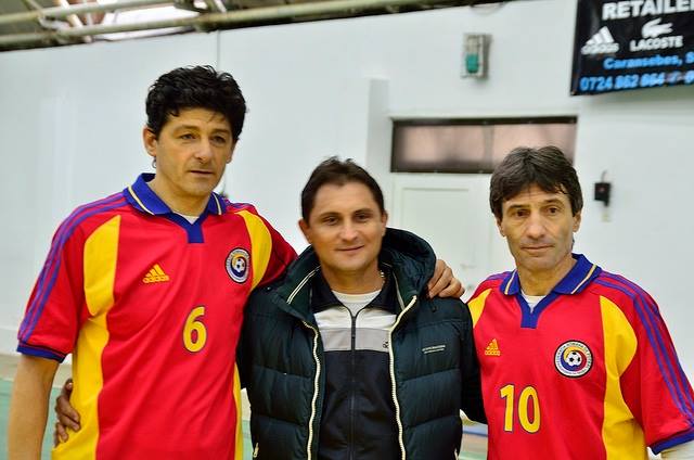 Echipa de old-boys de la Moldova Nouă pe podium la Cupa ”Stelele Banatului”. Stelele ”Belo” și ”Roti” singurele prezente la toate edițiile