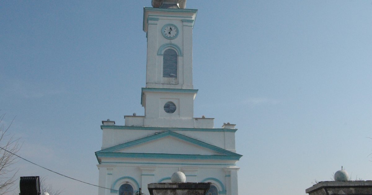 Clopote trase prin satelit la Biserica Sârbească din Moldova Veche