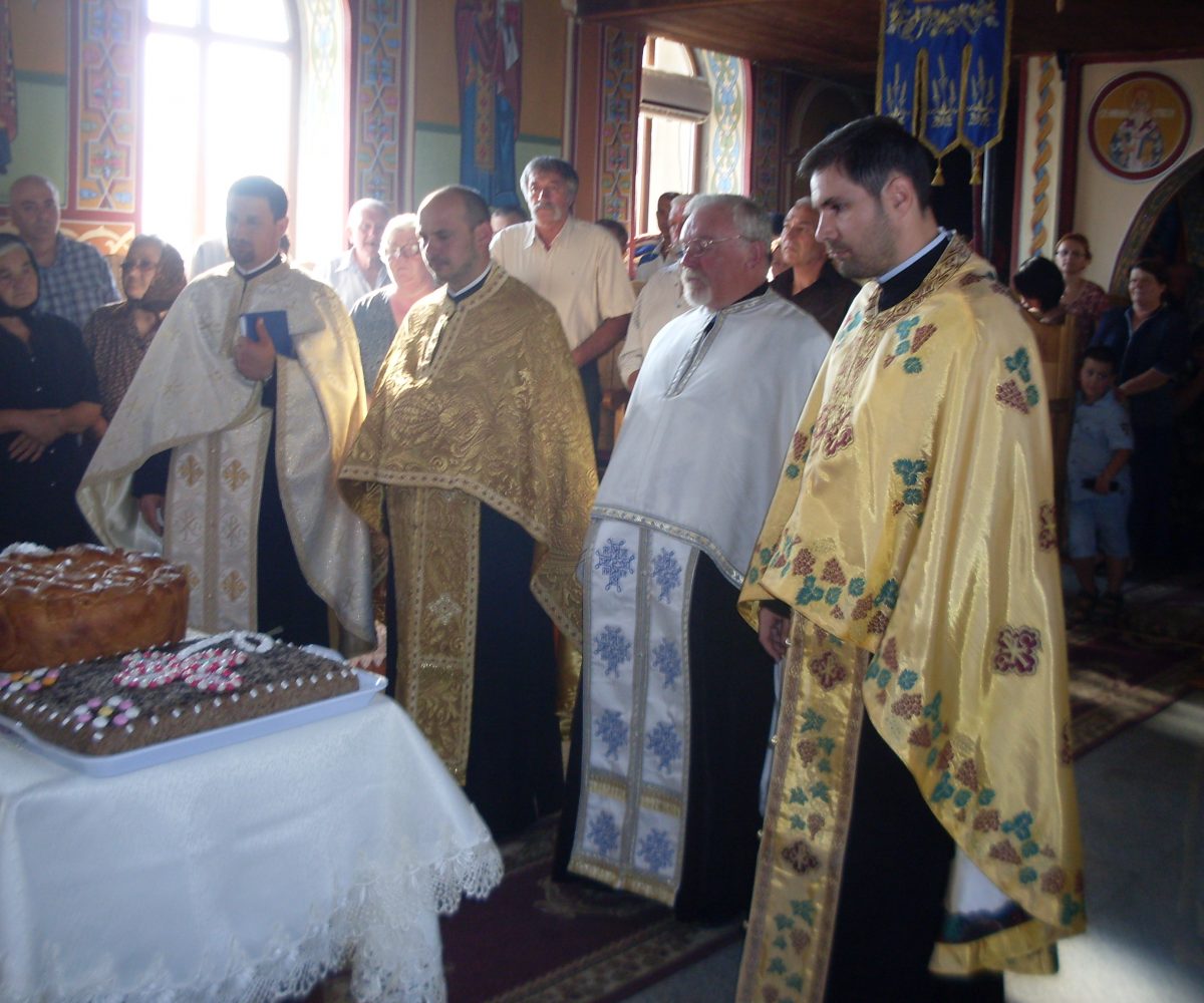 Hramul Bisericii Sârbe din Măceşti!