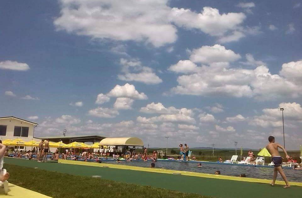 Orăvițenii – clienți ai ștrandurilor din Greoni și din Serbia