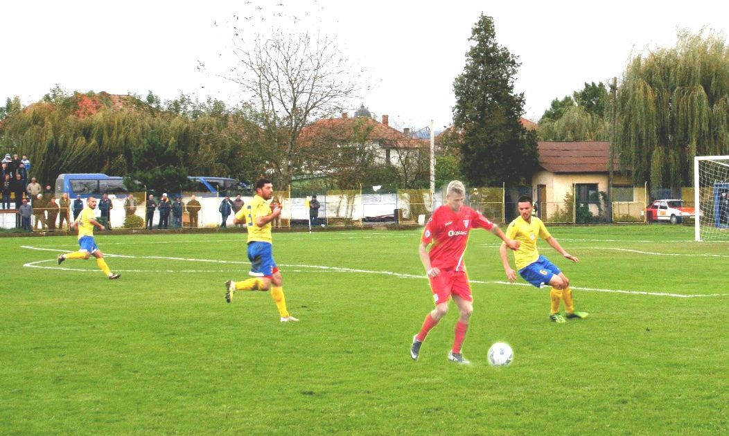 Gugulanii au luat-o la vale! FC Caransebeş-UTA Bătrâna Doamnă 0-2