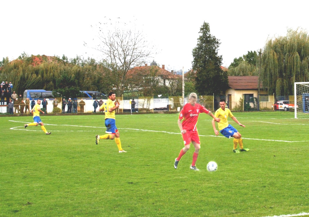 Gugulanii au luat-o la vale! FC Caransebeş-UTA Bătrâna Doamnă 0-2