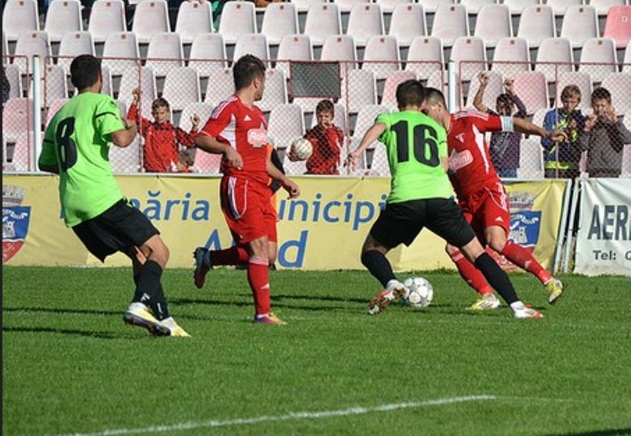 Metalul Reşiţa a promis un meci de „totul sau nimic!” la Arad. A obţinut „nimic”!