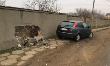 Grav accident la Moldova Nouă....