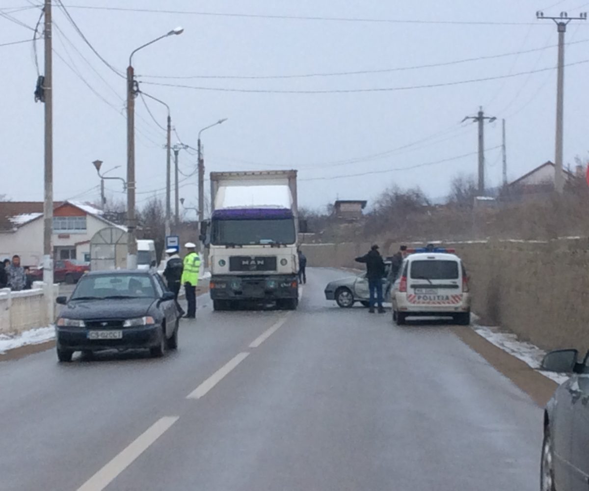 Grav accident la Moldova Nouă