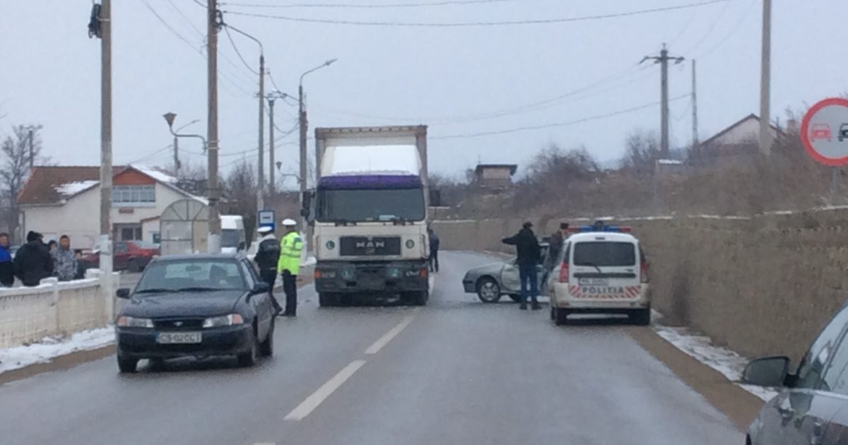 Grav accident la Moldova Nouă