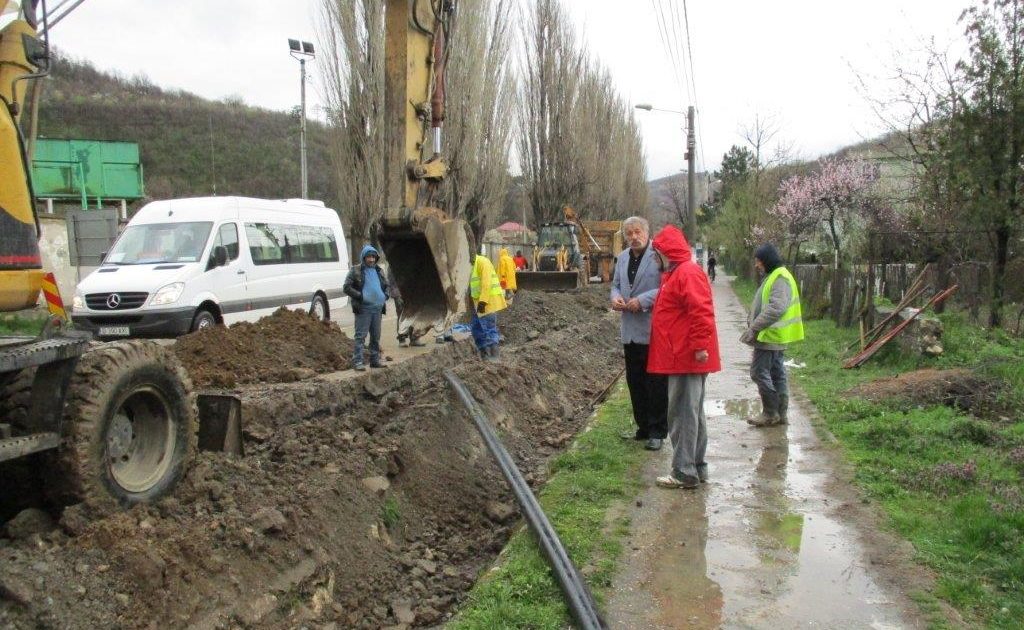 Boșneagul transformat în,, cocină  de ploaie,,  și de Aquacaraș!