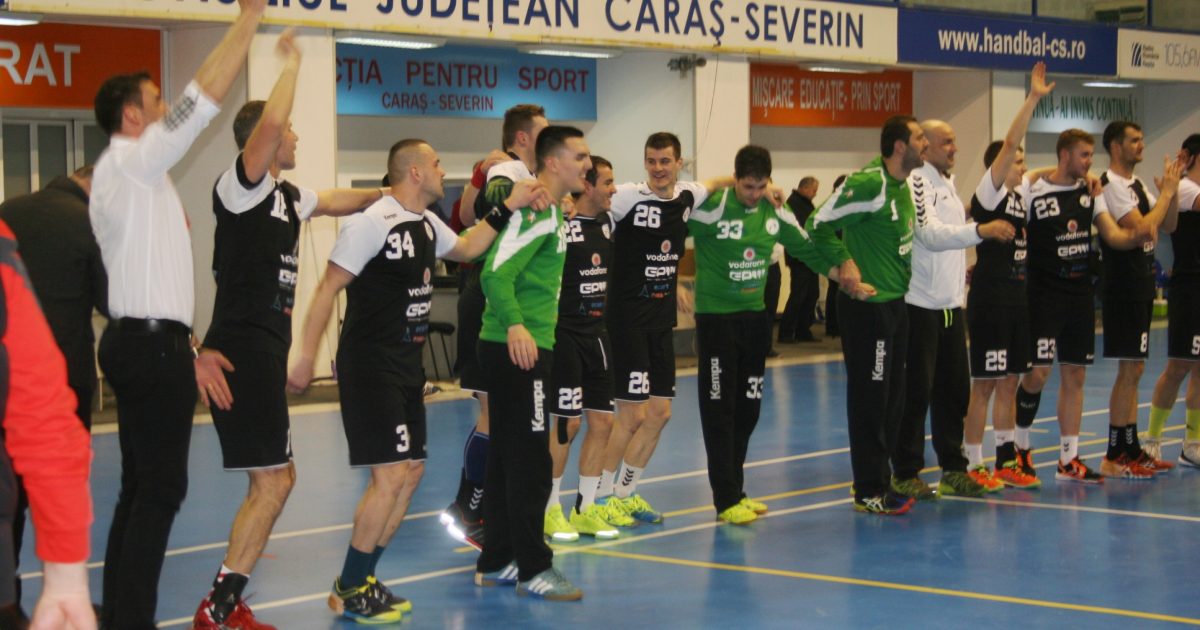 HC Adrian Petrea s-a calificat în play-off, după un meci dramatic cu CSM Ploieşti