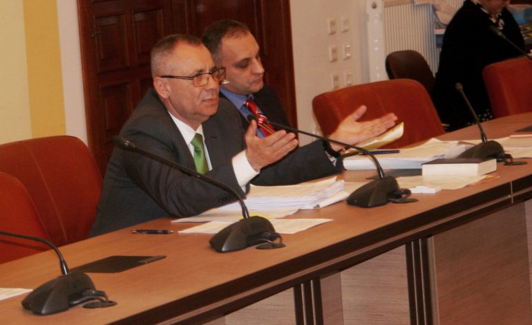 Lupte grele în Consiliul Judeţean Caraş-Severin. Liberalii vor să-l debarce pe Ilie Iova!