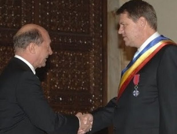 Cine conduce România?