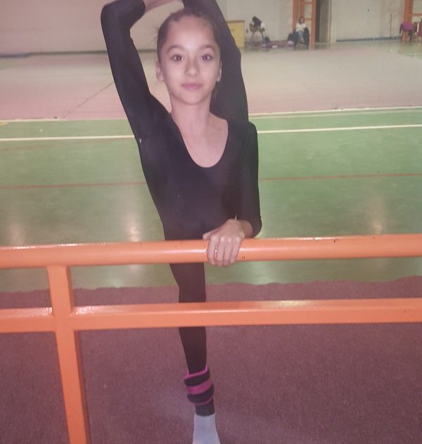 Fetele de la gimnastică ritmică, din nou în concurs