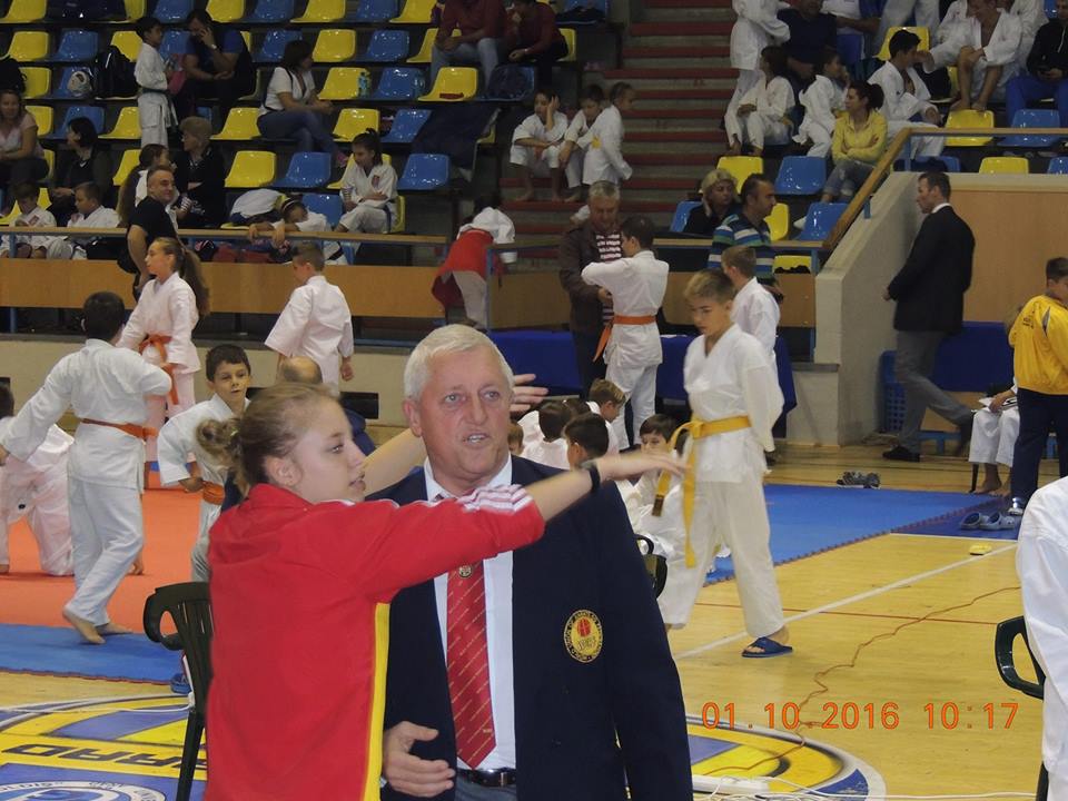 Sandra Lipan, cea mai bună sportivă a secției de karate în 2016