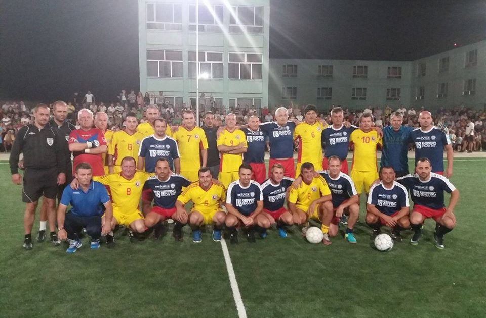 "Cupa de Vară" la minifotbal, a reunit la Moldova Nouă, embleme ale fotbalului românesc