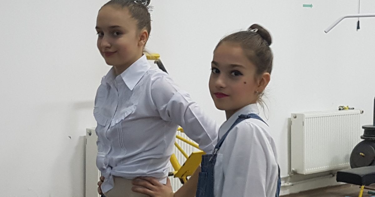 Cele mai frumoase sportive au încheiat anul în pași de gimnastică ritmică