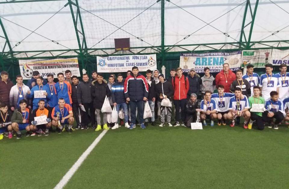 Liceul Tehnologic “Mihai Novac” din Oravița, a câștigat cupa “Moș Crăciun” la minifotbal