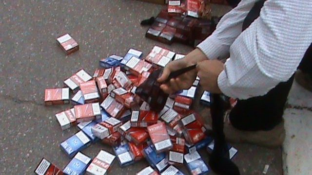 1.444 de țigarete și 11 trabucuri nefiscalizate, confiscate de polițiști!