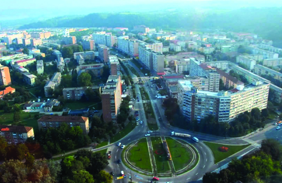 La Reşița, cele mai ieftine locuințe din România.