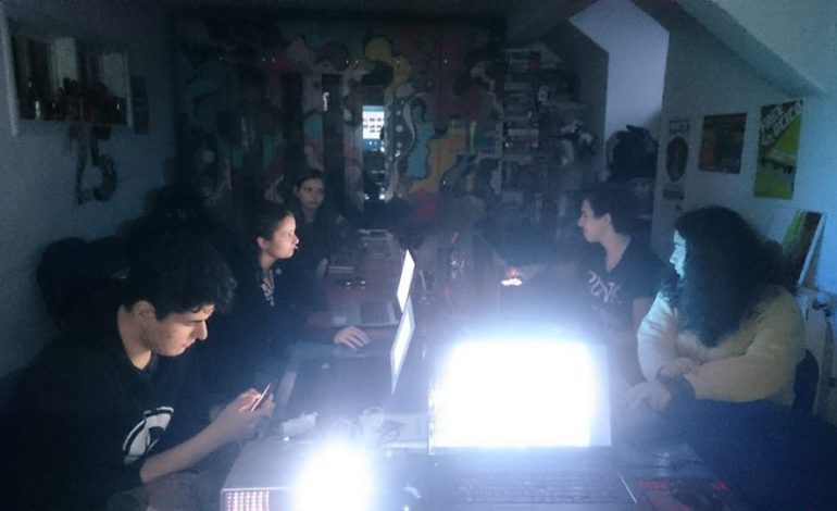 Voluntarii din Reșița au început “Atelierul de imagine și montaj”!