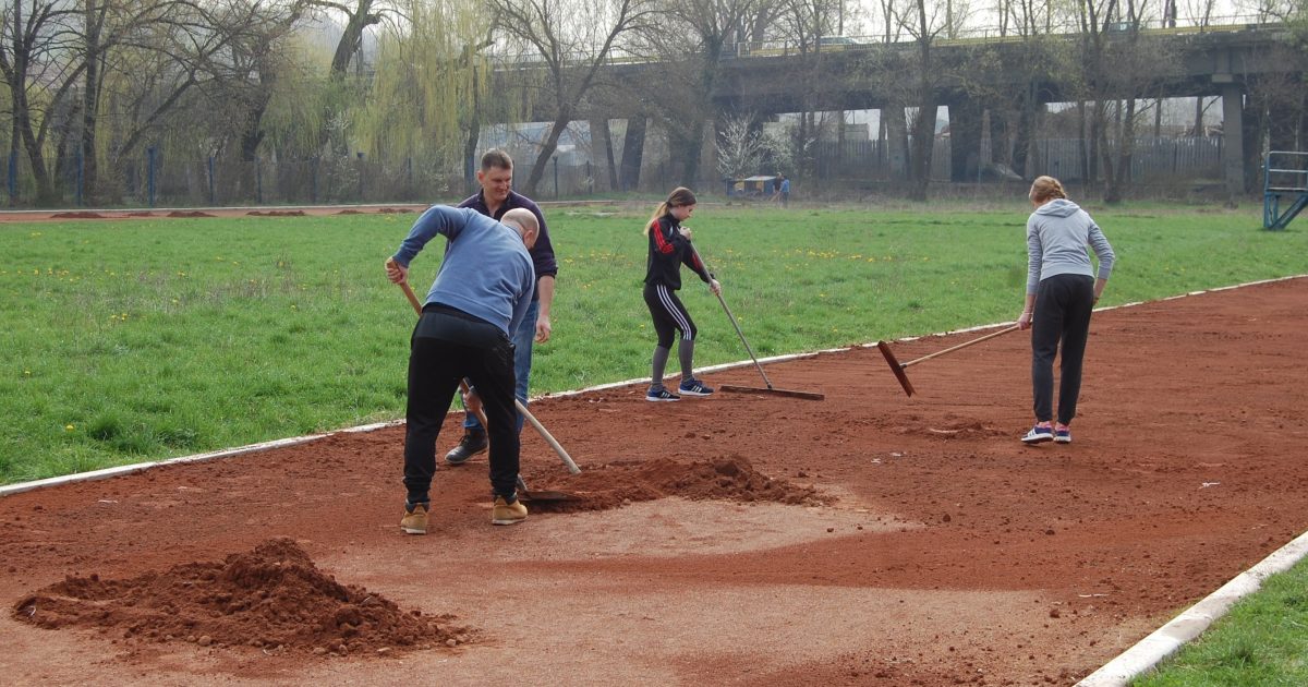 Toată suflarea sportivă de la CSM Reșița, “s-a aliat” pentru un stadion frumos!
