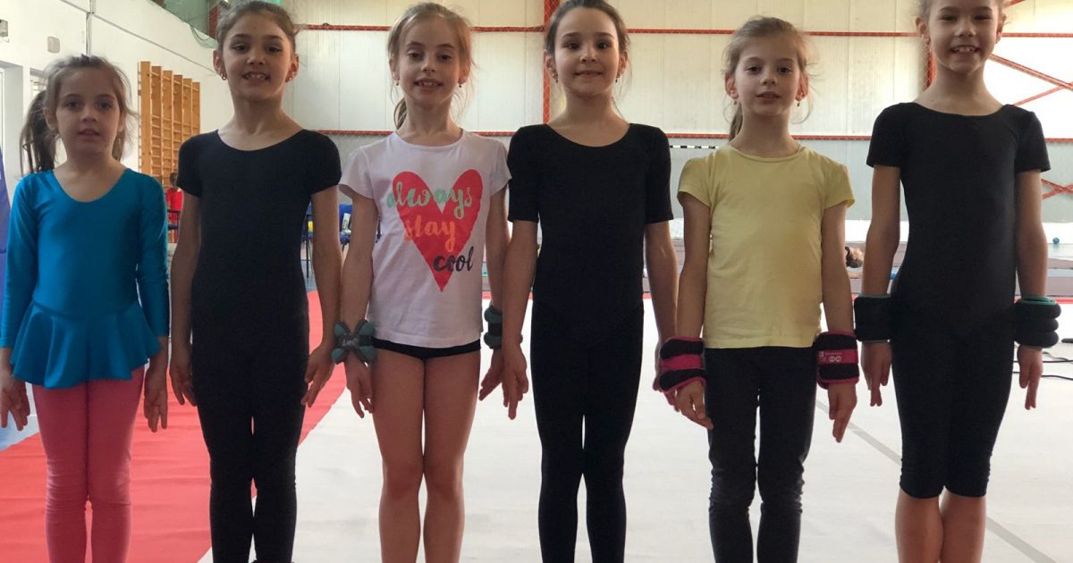 Cele mai mici gimnaste intră în concurs la Baia Mare!