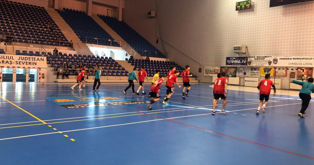 Handbaliștii reșițeni merg în faza semifinală a Campionatului Național de juniori IV!