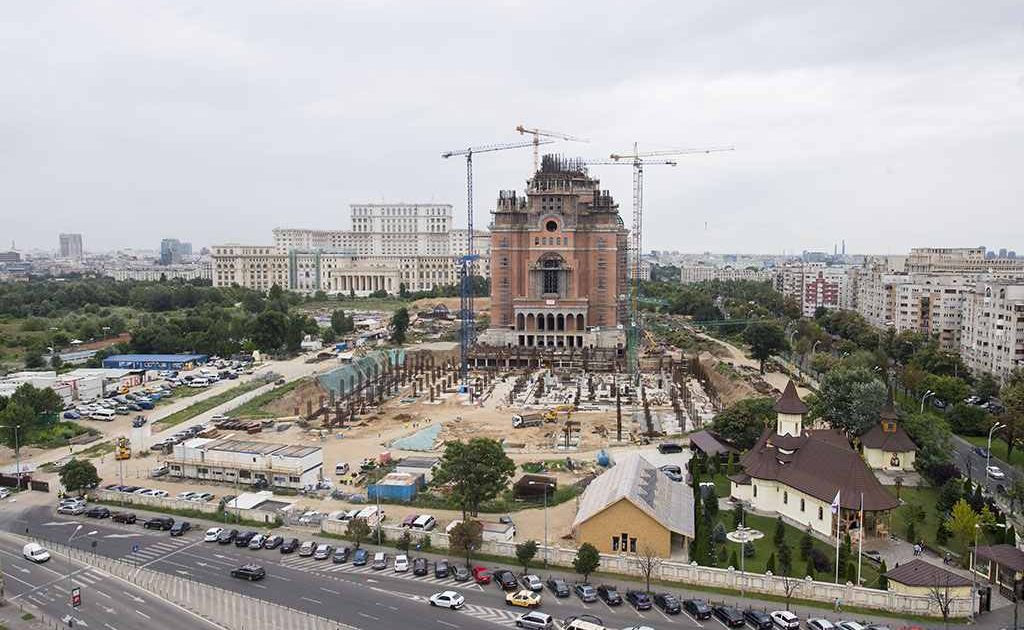 Programul de sfinţire a Catedralei  Mântuirii Neamului, azi dumineca 25 noiembrie