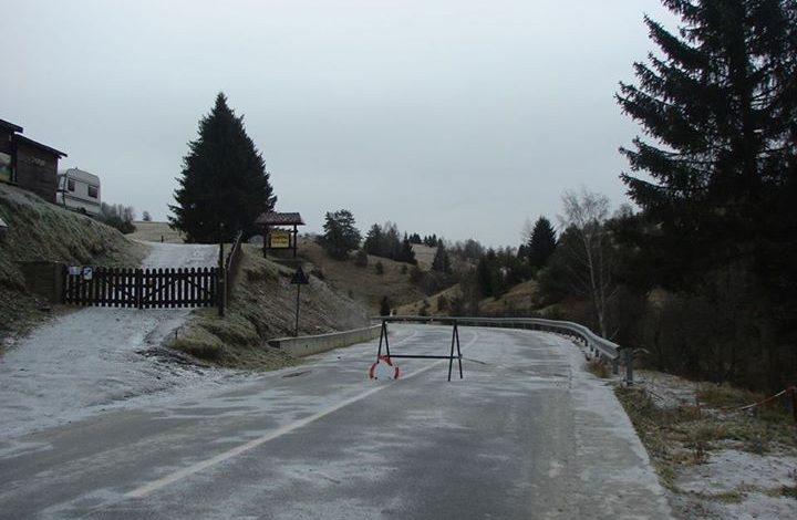 Iarna închide drumuri județene