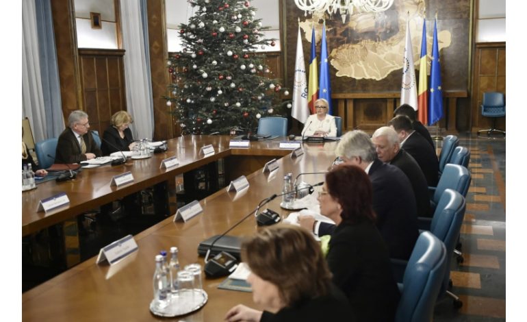 Premierul slavează spitalele din județ, trimite 7 milioane spre Caraș-Severin