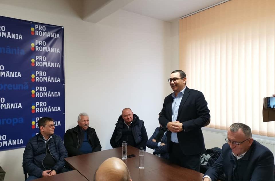 Raceala lui Simescu si lipsa presedintelui Mocioalca ,amana ,,inaugurarea sediului din Moldova Noua,,