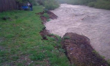 Malurile Sebeşului şi Boşneagului s-au rupt în urma fenomenelor hidrologice