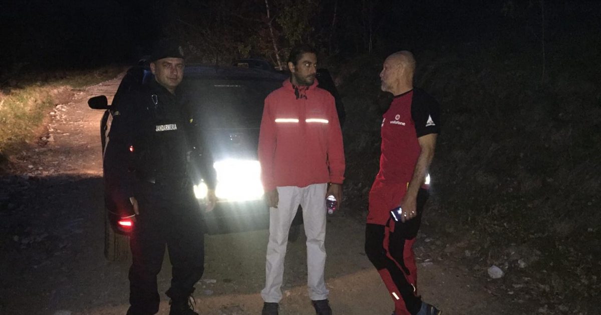 3 turisti  rataciti ,cautati pe Semenic!