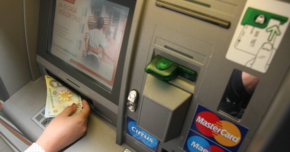 Moldova Nouă fără bani în ,,bancomate”