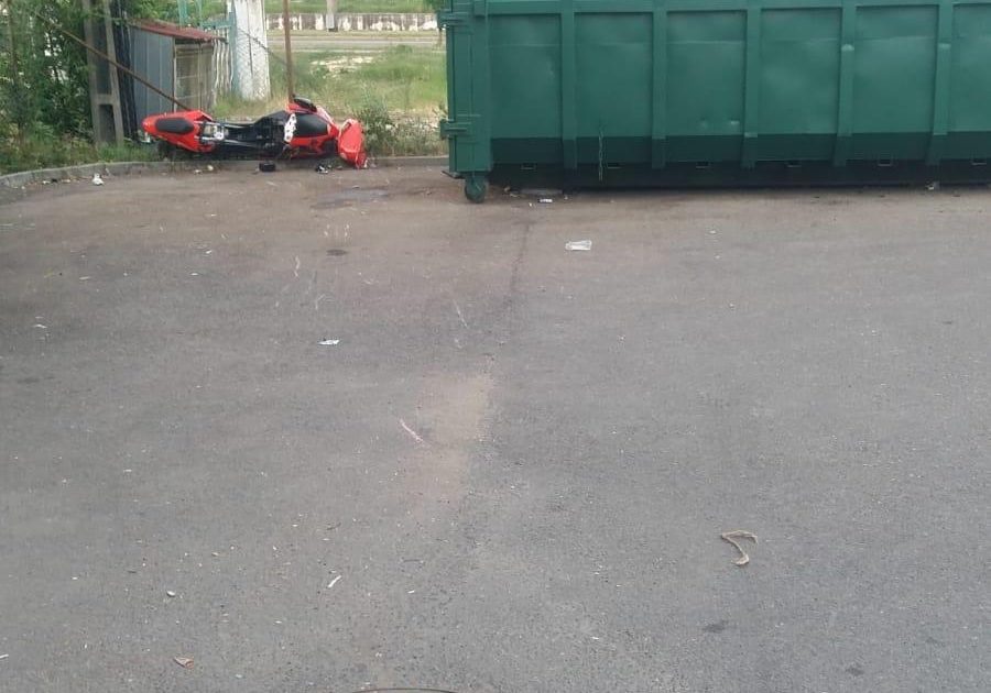 Mort la doar 17 ani ,alcoolul si viteza cauza accidentului!