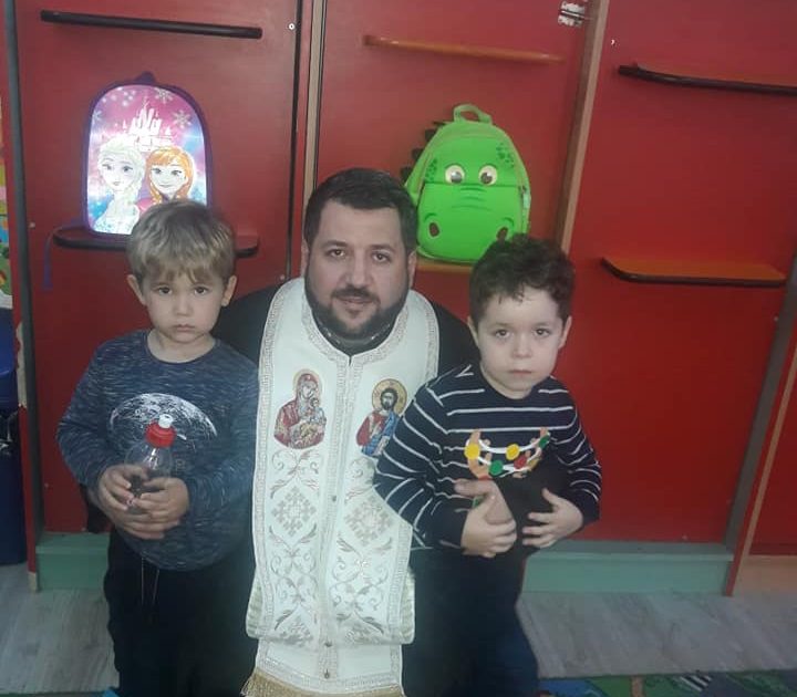 Sf. Stelian ocrotitorul copiilor praznuit azi de Biserica Ortodoxă