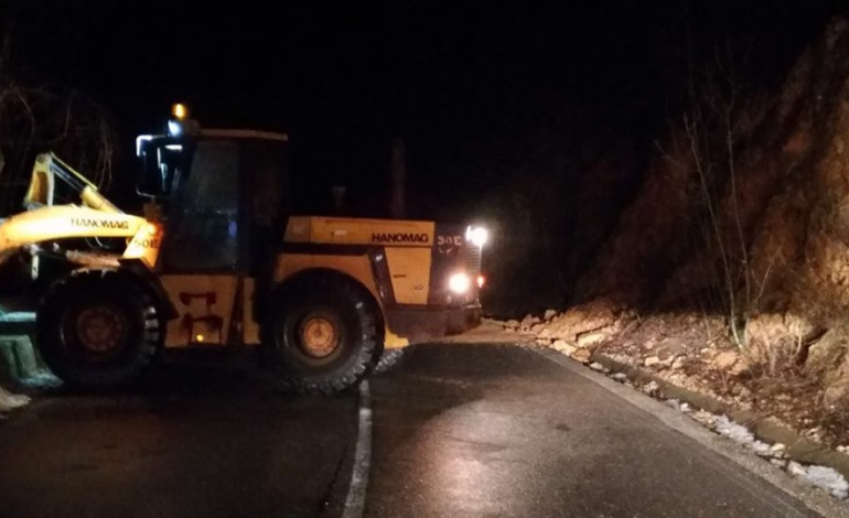 Circulație îngreunată pe DN 57 B , în zona Bozovici