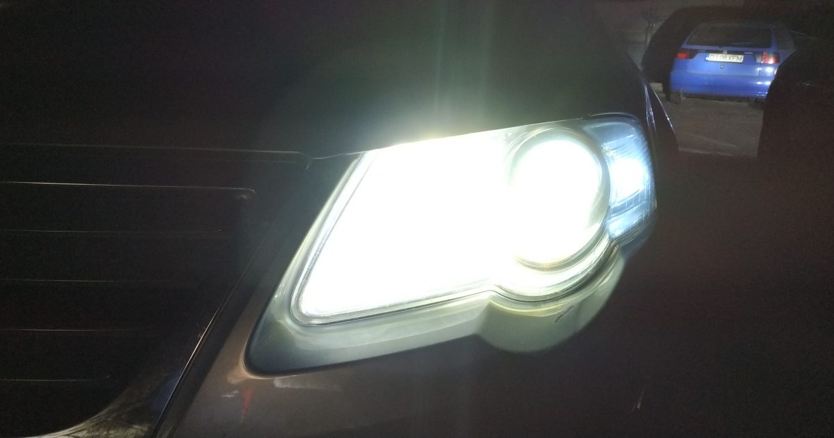 Noi reguli pentru șoferi! Conducătorii auto, obligaţi să folosească luminile de întâlnire şi pe drumurile naţionale