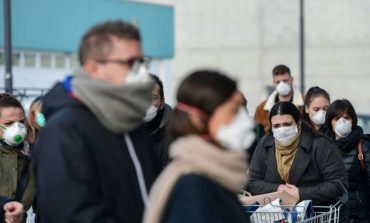 NEWS ALERT:În Timișoara devine obligatorie purtarea de mască și mănuşi în transportul public, magazine, instituții!