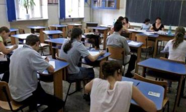 Subiectele la proba de limba română a Bacalaureatului ,dificile sau usoare?Fragmente din "Amintiri despre G. Călinescu", "Arhanghelii" şi un eseu despre o comedie studiată