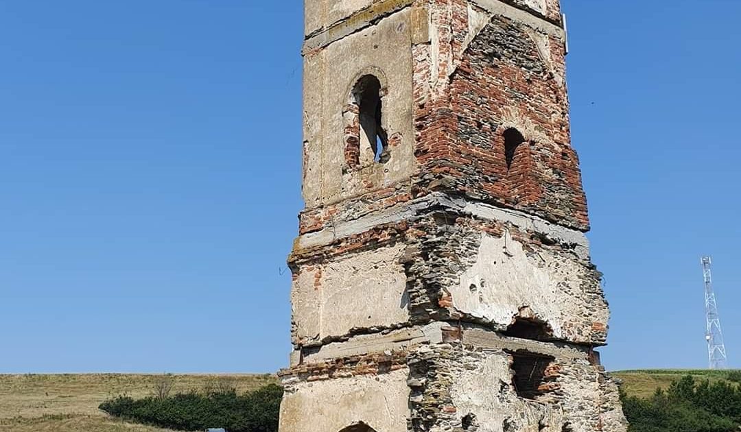 Provocare pentru istorici, restauratori și autoritățile pentru cultură județene si locale!Turnul de la Gradinari.