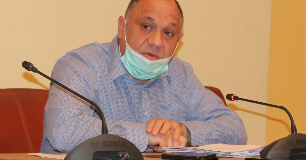 PREFECTUL GAFU A SUPRAVEGHEAT PERSONAL VACCINARILE DE LA BERZOVIA!