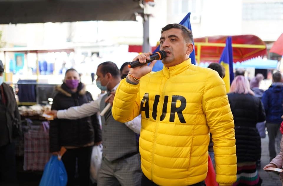 Rafuiala politica?  Sediul AUR din Bocșa vandalizat.