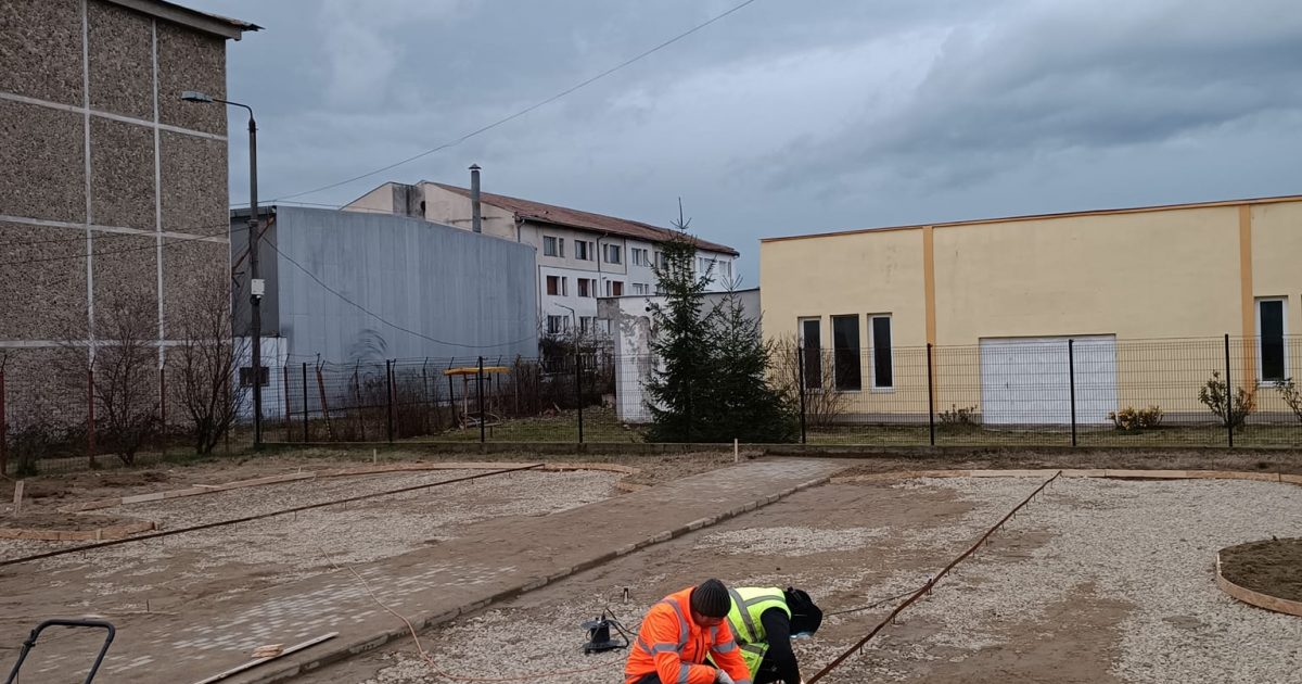 COPIII DIN CARANSEBES VOR AVEA UN LOC DE JOACA EUROPEAN!