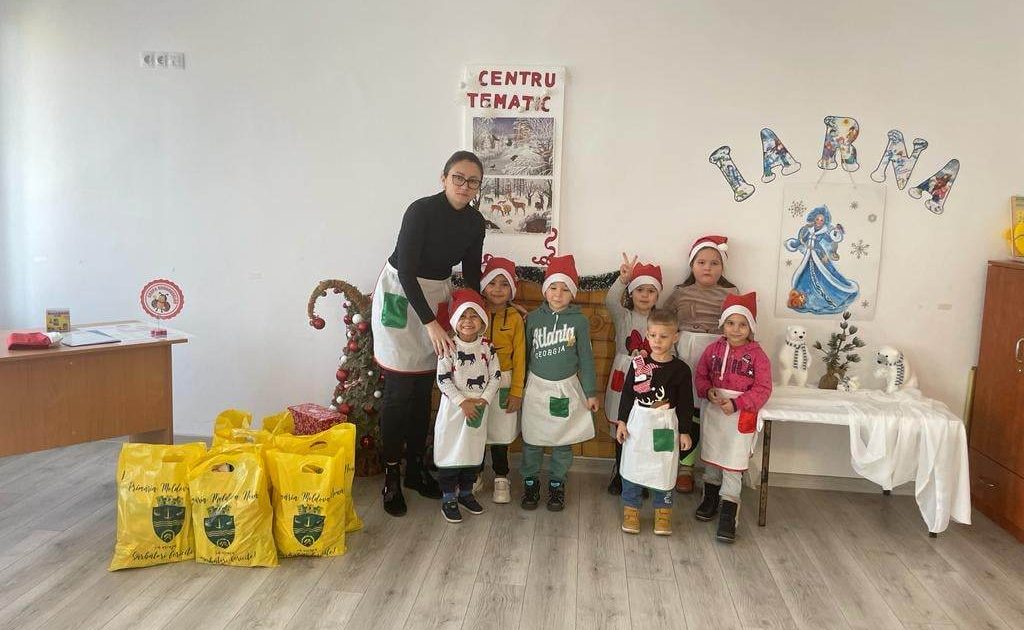 MOS CRACIUN A FACUT ESCALA SI LA MOLDOVA NOUA!