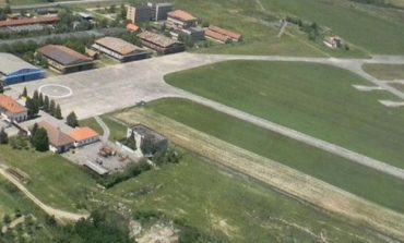 Caraș-Severin: pasionații de zbor cu avioane de mici dimensiuni se pot înscrie la cursuri la Aeroclubul Caransebeș