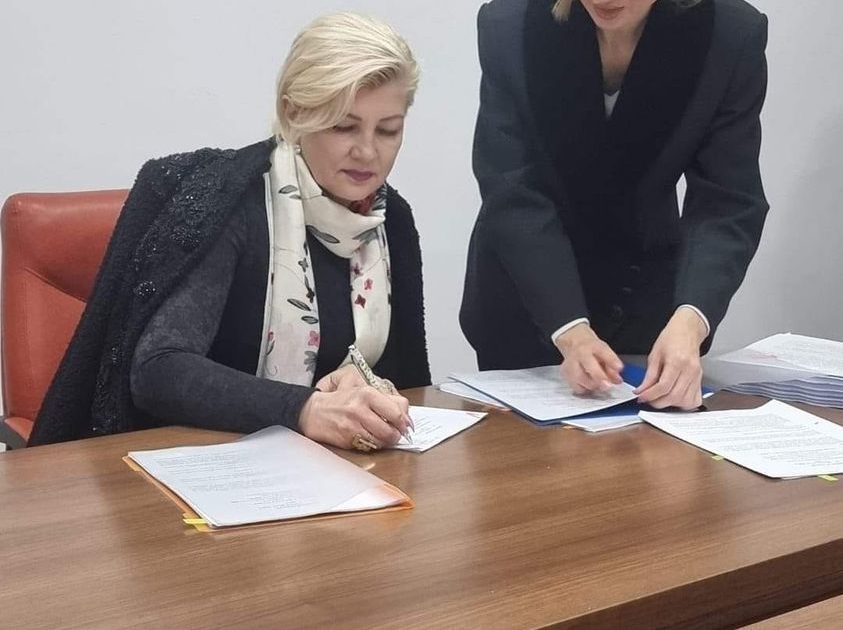 S-au semnat trei proiecte mari pentru comuna Fârliug.