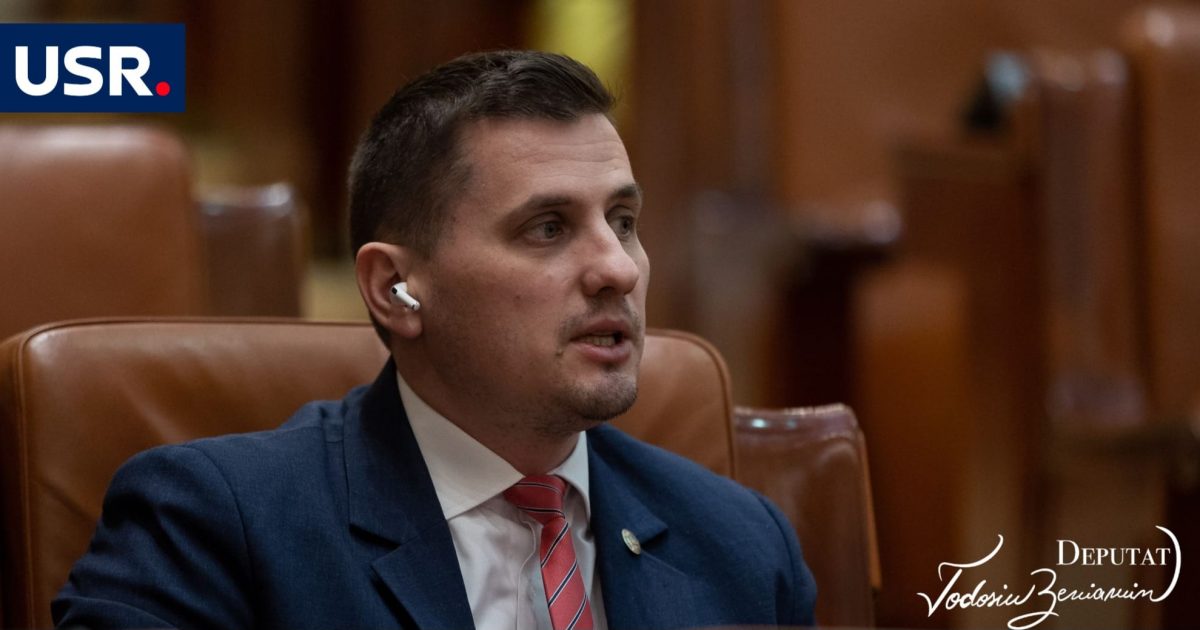 Beniamin Todosiu (deputat USR): Ministrul Muncii, Marius Budăi, trebuie demis. Din cauza incompetenței sale, România riscă să piardă banii din PNRR