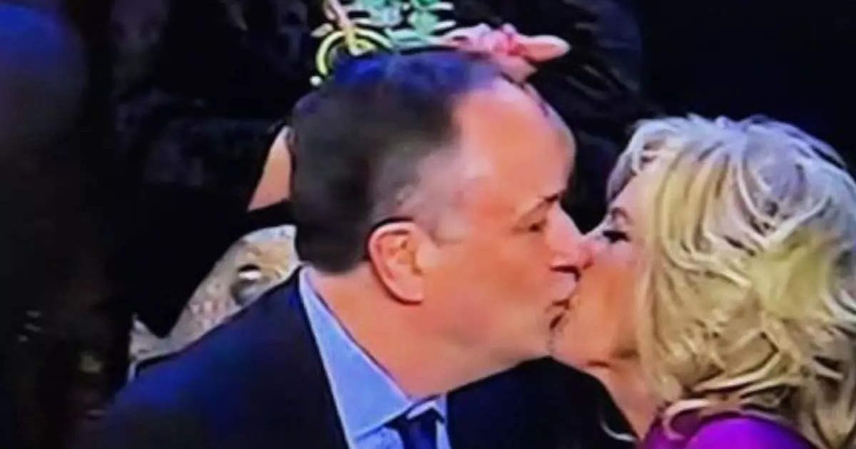 JILL BIDEN-DRAGOSTE CU NABADAI?