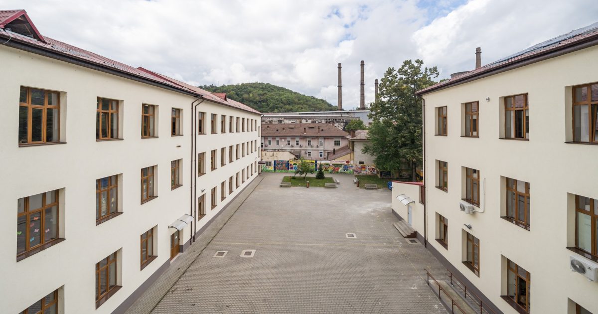 COLEGIUL NATIONAL DIACONOVICI-TIETZ DIN RESITA-REABILITARE SPECTACULOASA!