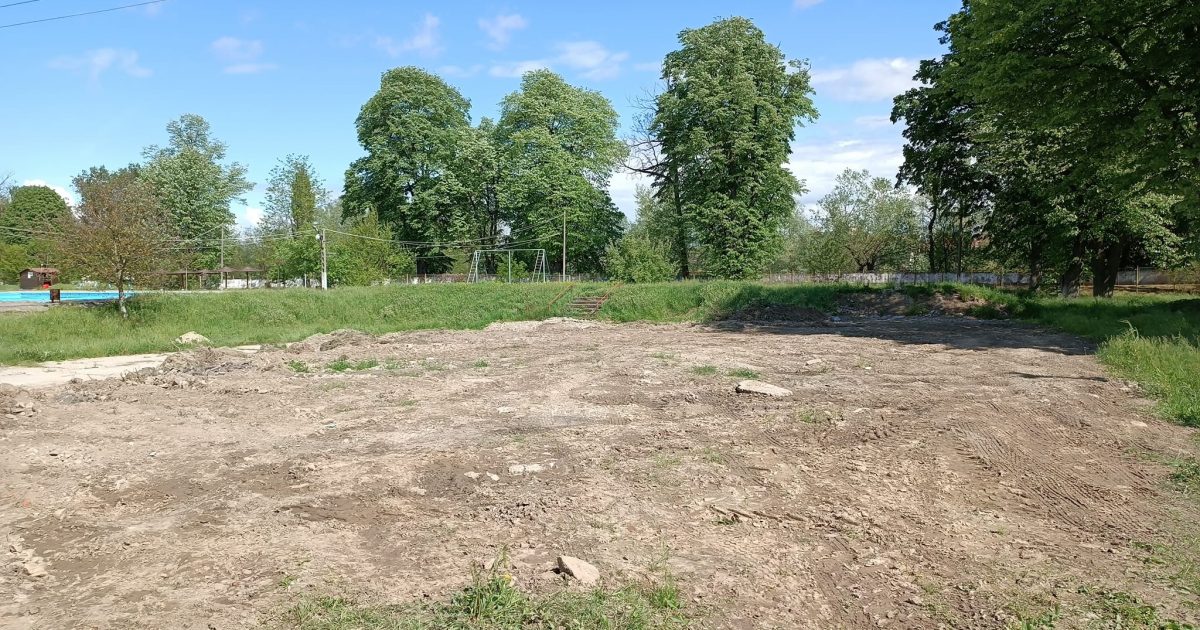 CARANSEBES-O VESTE BUNA PENTRU INOTATORI!