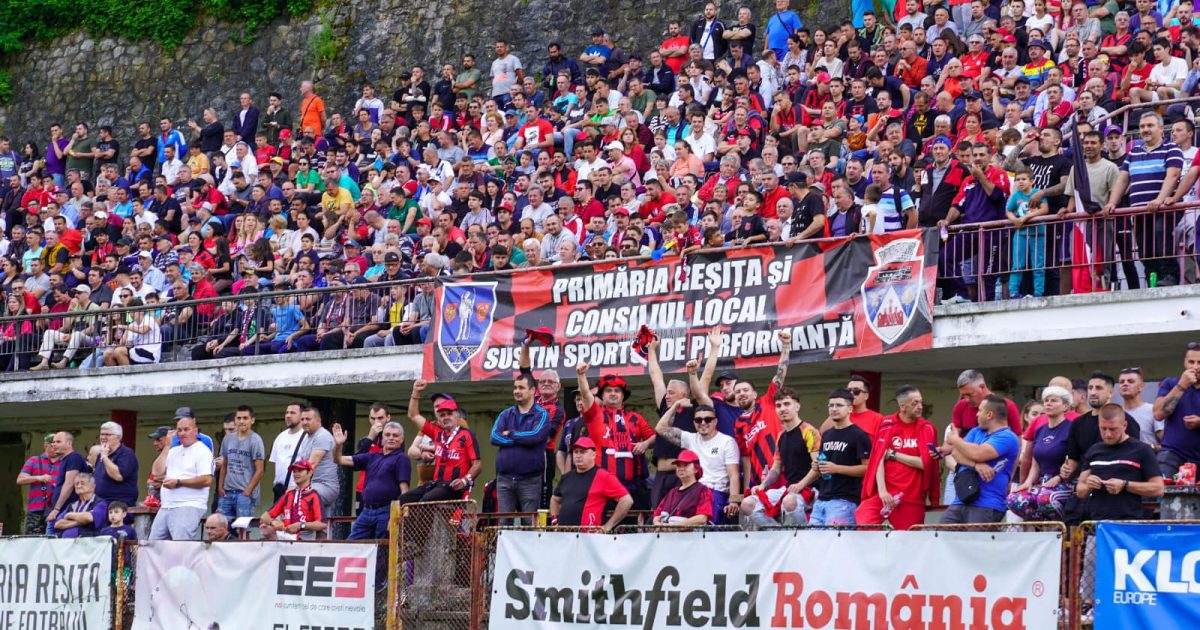 CSM Reșița triumfă și revine în Liga 2 după o victorie spectaculoasă